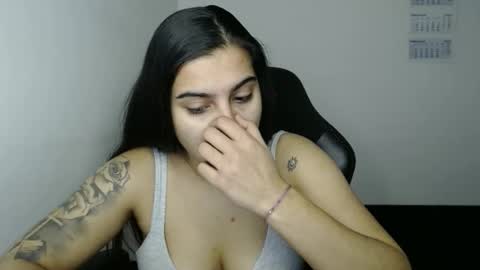 The queen of the biceps  online show from February 3, 4:55 pm