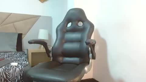 amanda_ramirez online show from January 8, 12:38 am