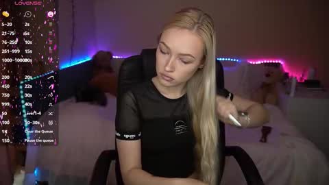 Amanda online show from October 19, 6:40 am