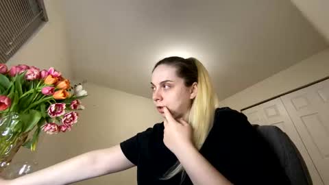 Snapshot of amandainbloom chatting on March 11, 6:08 am Amanda online show from March 11, 6:08 am