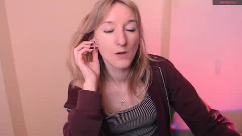 Amanda online show from May 7, 8:10 am