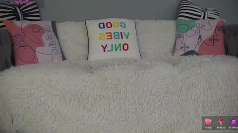 AmanndaSkye online show from December 3, 1:15 am