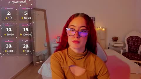 amaraa_couper1 online show from November 9, 3:21 am