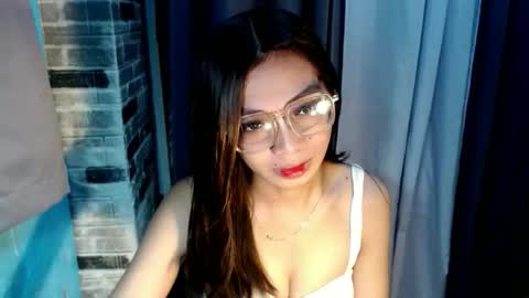 BELLA online show from May 23, 1:34 am