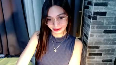 BELLA online show from February 24, 2:53 pm