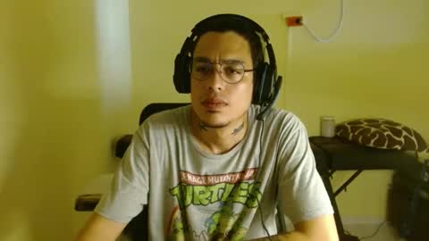 amateurmen33 online show from March 4, 8:38 pm