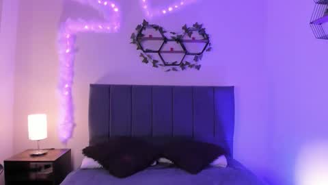 ambar_gh1 online show from October 7, 7:32 pm