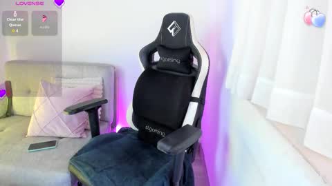 ana online show from March 30, 6:52 pm