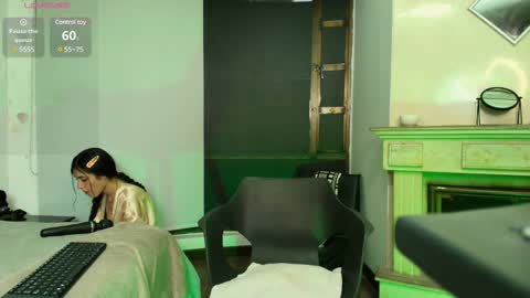Snapshot of ambaross chatting on March 6, 10:58 pm Ambar Ross online show from March 6, 10:58 pm