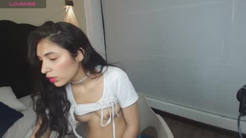 Snapshot of ambaross chatting on October 1, 8:41 pm Ambar Ross online show from October 1, 8:41 pm