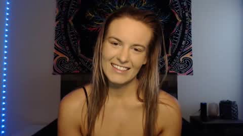 Snapshot of amber__xoxo chatting on January 6, 2:36 pm Amber online show from January 6, 2:36 pm