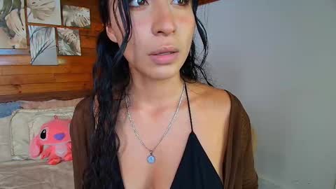 amber_curly online show from February 25, 6:33 pm