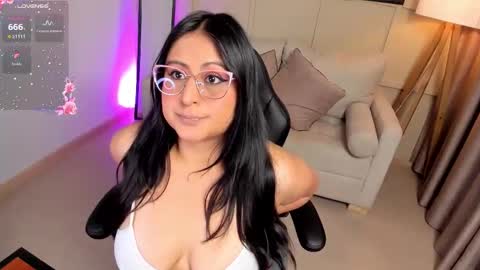 Amber online show from December 17, 3:35 am