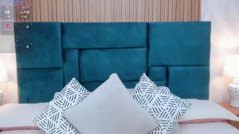 Emily online show from October 4, 7:11 pm