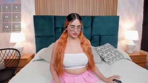 Emily online show from November 3, 6:20 pm