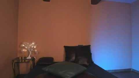 amber_tender_ online show from May 15, 11:34 pm