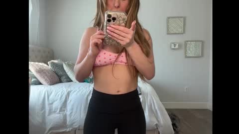 Amber online show from February 6, 9:17 pm