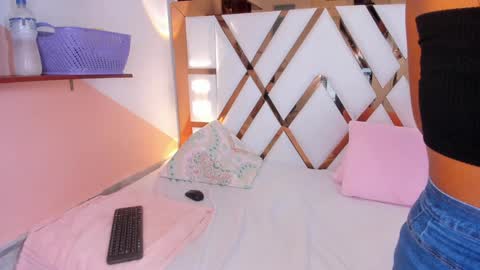 Amber online show from January 18, 7:04 pm