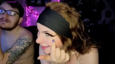 amburlicious online show from April 20, 3:09 am