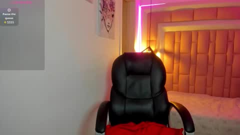 amelia_lopez24 online show from March 2, 7:53 pm