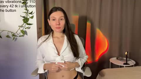 Snapshot of ameliahenderson chatting on October 25, 1:55 pm Ameli online show from October 25, 1:55 pm
