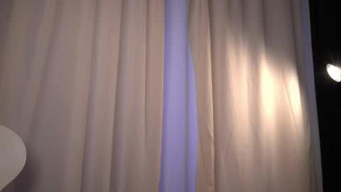 Amelia   online show from May 31, 6:09 pm