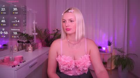 Snapshot of ameliawells chatting on October 9, 6:19 am  Amelia  online show from October 9, 6:19 am
