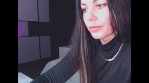 amelinamersi online show from November 8, 7:28 pm