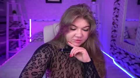 Alina online show from April 15, 2:09 pm