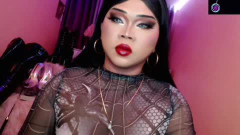 Queen Mireska online show from May 15, 3:41 pm