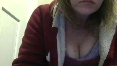 amileamariestar online show from December 3, 3:26 am