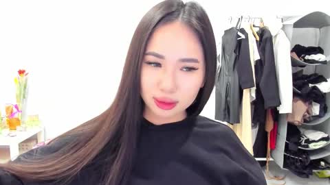 Amina online show from March 10, 7:29 pm