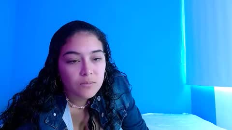 Amira online show from November 18, 12:41 pm