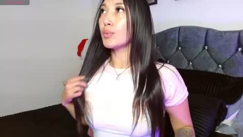 Amy  online show from August 6, 1:58 am