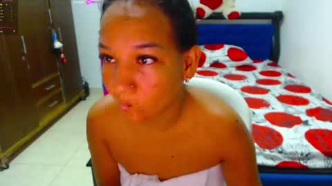 IM AMMY online show from June 18, 1:33 am