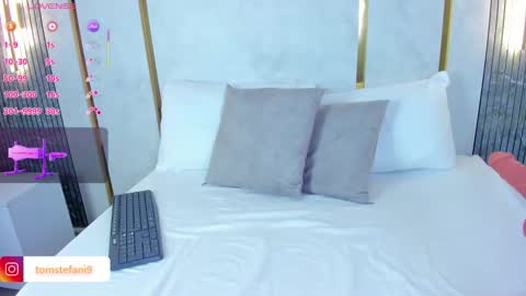 Snapshot of amor_smith_ chatting on October 23, 2:46 am Tefy online show from October 23, 2:46 am