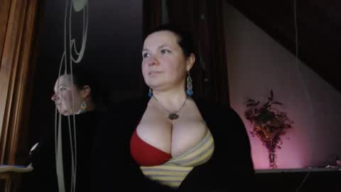 amorelara online show from February 17, 4:28 pm