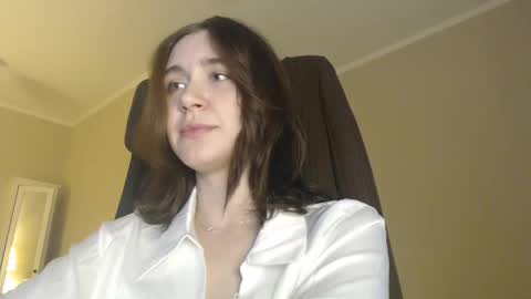 Snapshot of amoremeoww chatting on February 9, 7:37 am miss unforgettable online show from February 9, 7:37 am