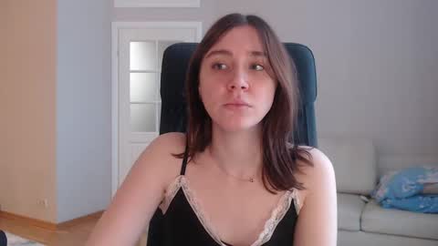 Snapshot of amoremeoww chatting on February 18, 9:32 am miss unforgettable online show from February 18, 9:32 am