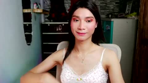 Tina online show from July 18, 5:37 pm