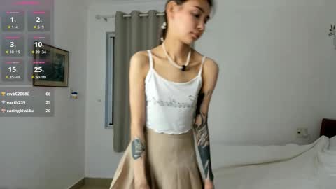 Amy online show from October 31, 12:44 am