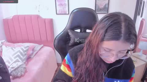 Amy sophia 3 online show from December 3, 1:01 pm