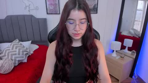 Amy sophia 3 online show from February 3, 12:20 pm