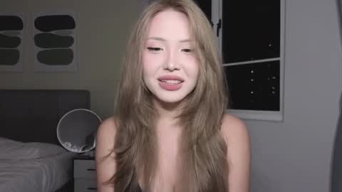 girl next door named Amy online show from November 25, 3:33 pm