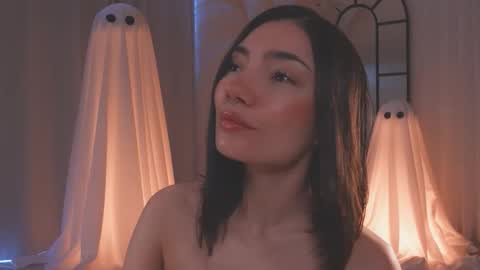 Amy Armstrong online show from October 19, 2:11 pm