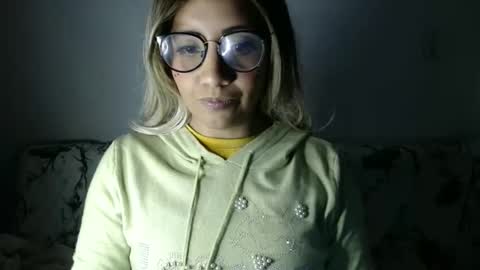 amycosplay99 online show from January 2, 8:17 am