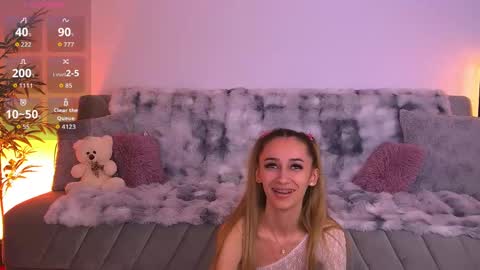 amykentt online show from May 31, 6:09 pm