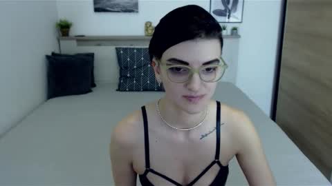 Snapshot of amylexy chatting on January 31, 5:32 pm Hi there guys  My pleasure in your hands  pvt is open online show from January 31, 5:32 pm