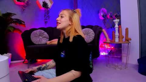 amyriderr online show from March 14, 10:14 pm