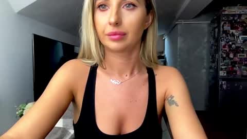 amyroberta92 online show from November 7, 9:34 am